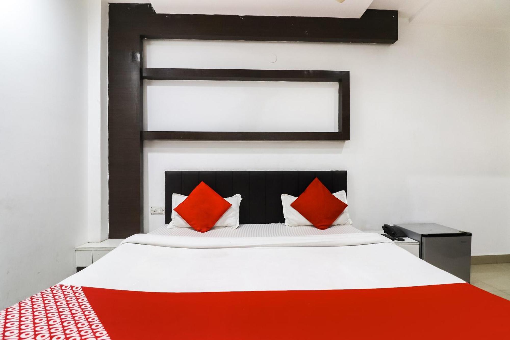Oyo Flagship Just-9 Inn Near Sahara Ganj Mall Lakhnau Kültér fotó