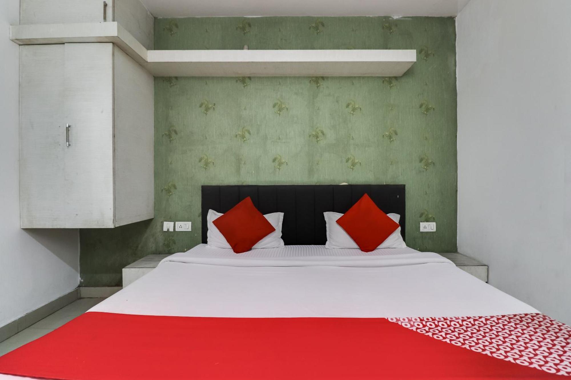 Oyo Flagship Just-9 Inn Near Sahara Ganj Mall Lakhnau Kültér fotó